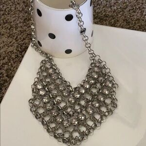 Costume jewelry Silver chain link style necklace